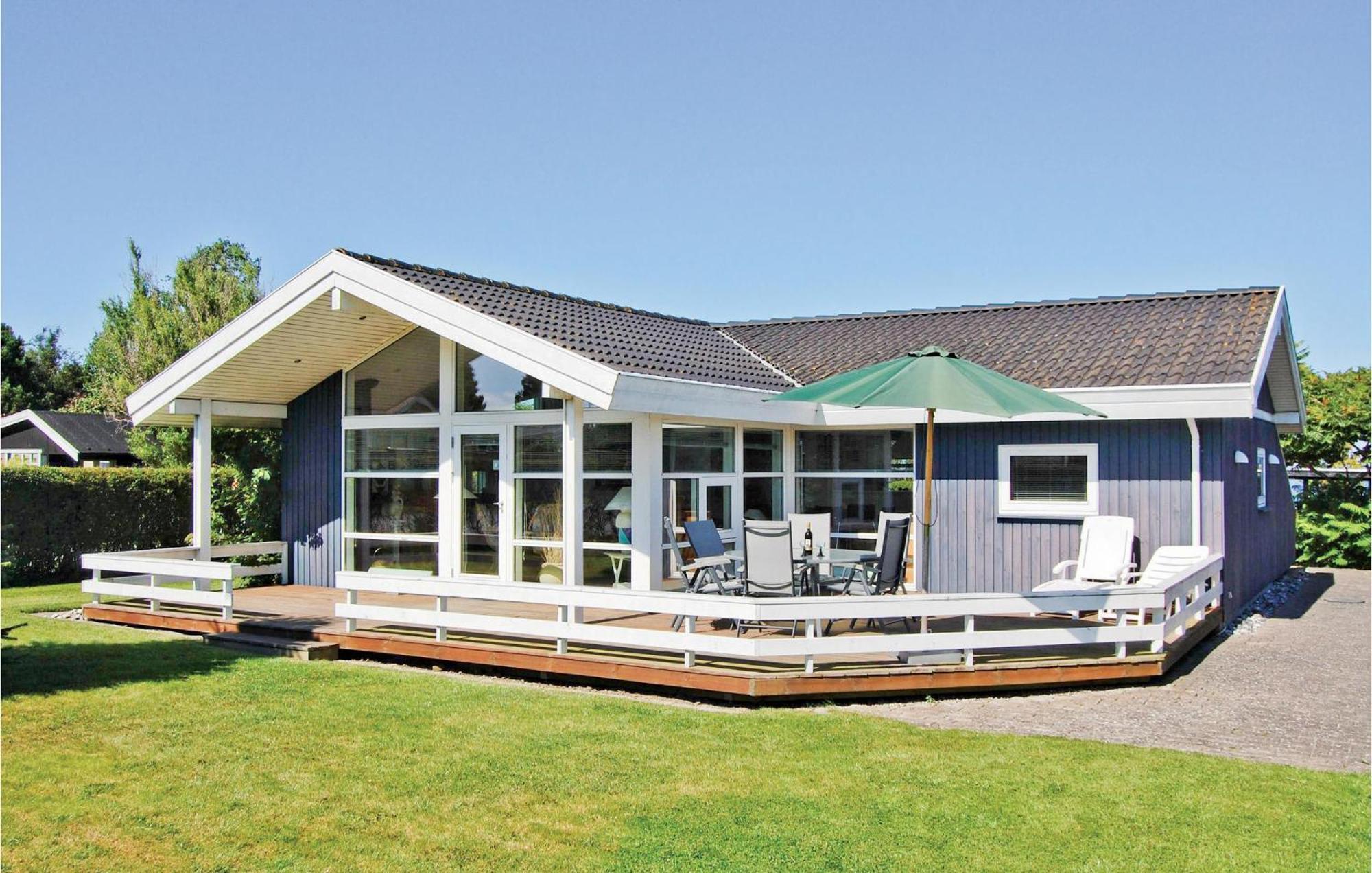 Awesome Home In Stroby With Wifi Buitenkant foto