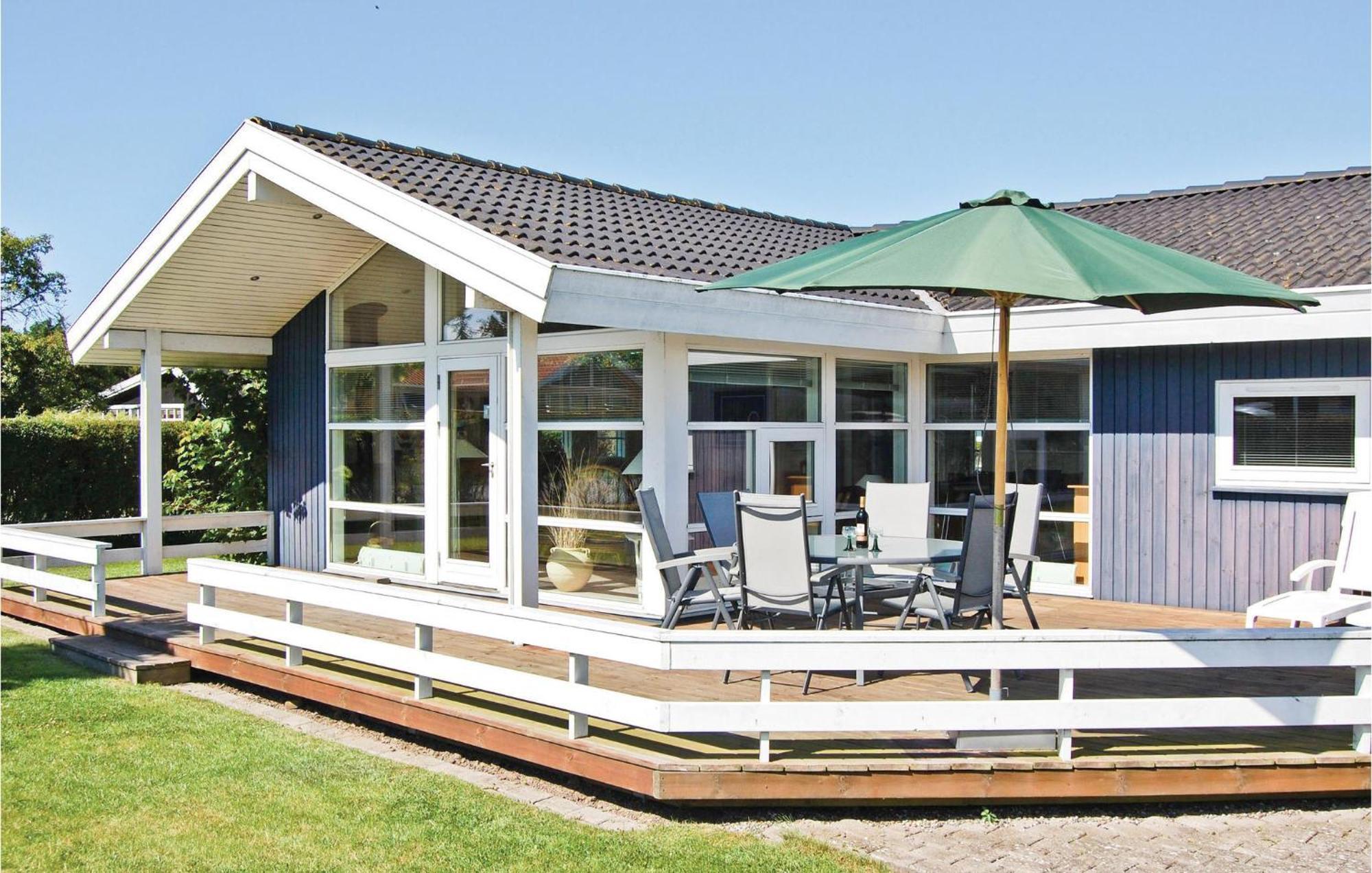 Awesome Home In Stroby With Wifi Buitenkant foto