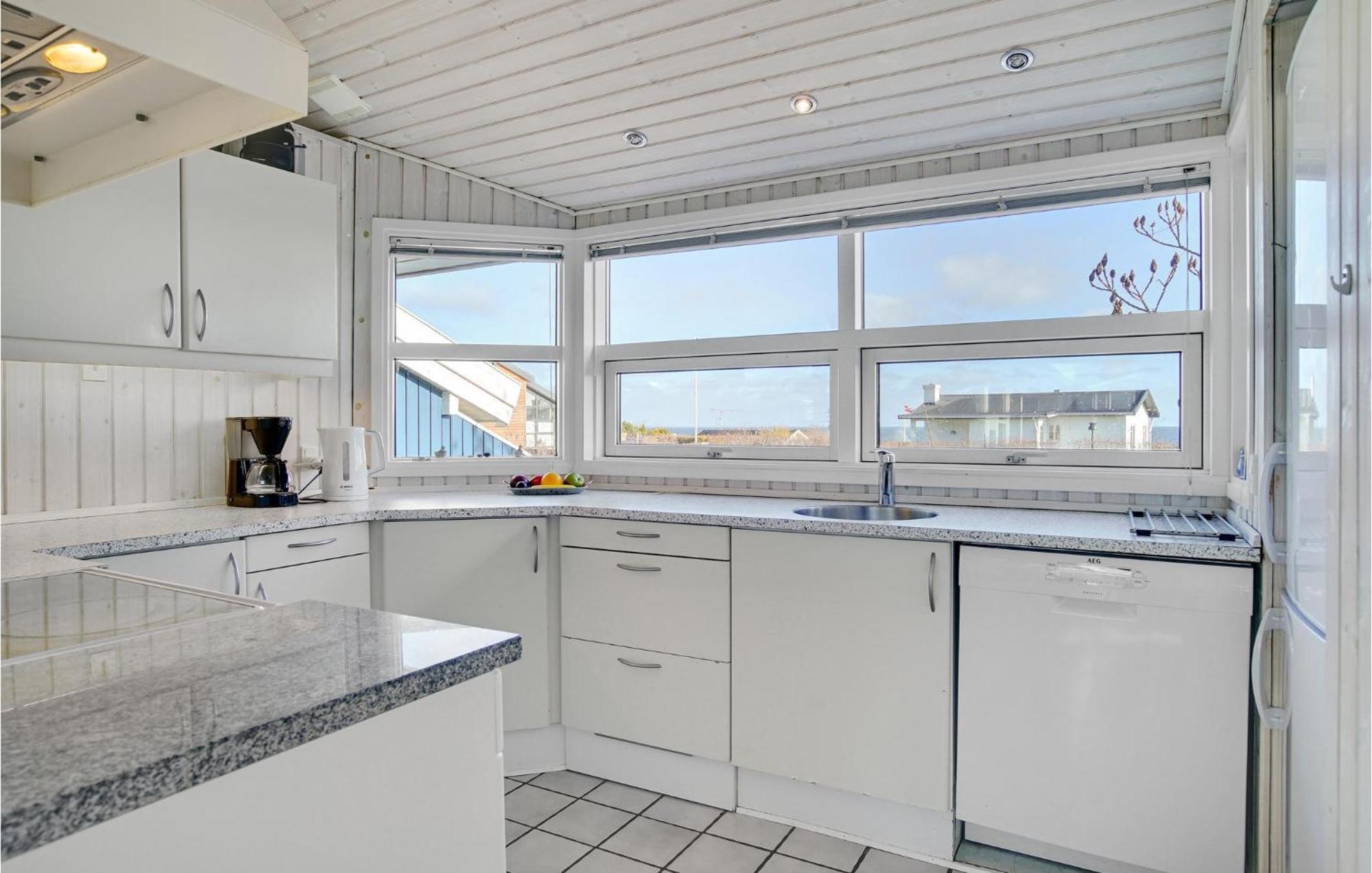Awesome Home In Stroby With Wifi Buitenkant foto
