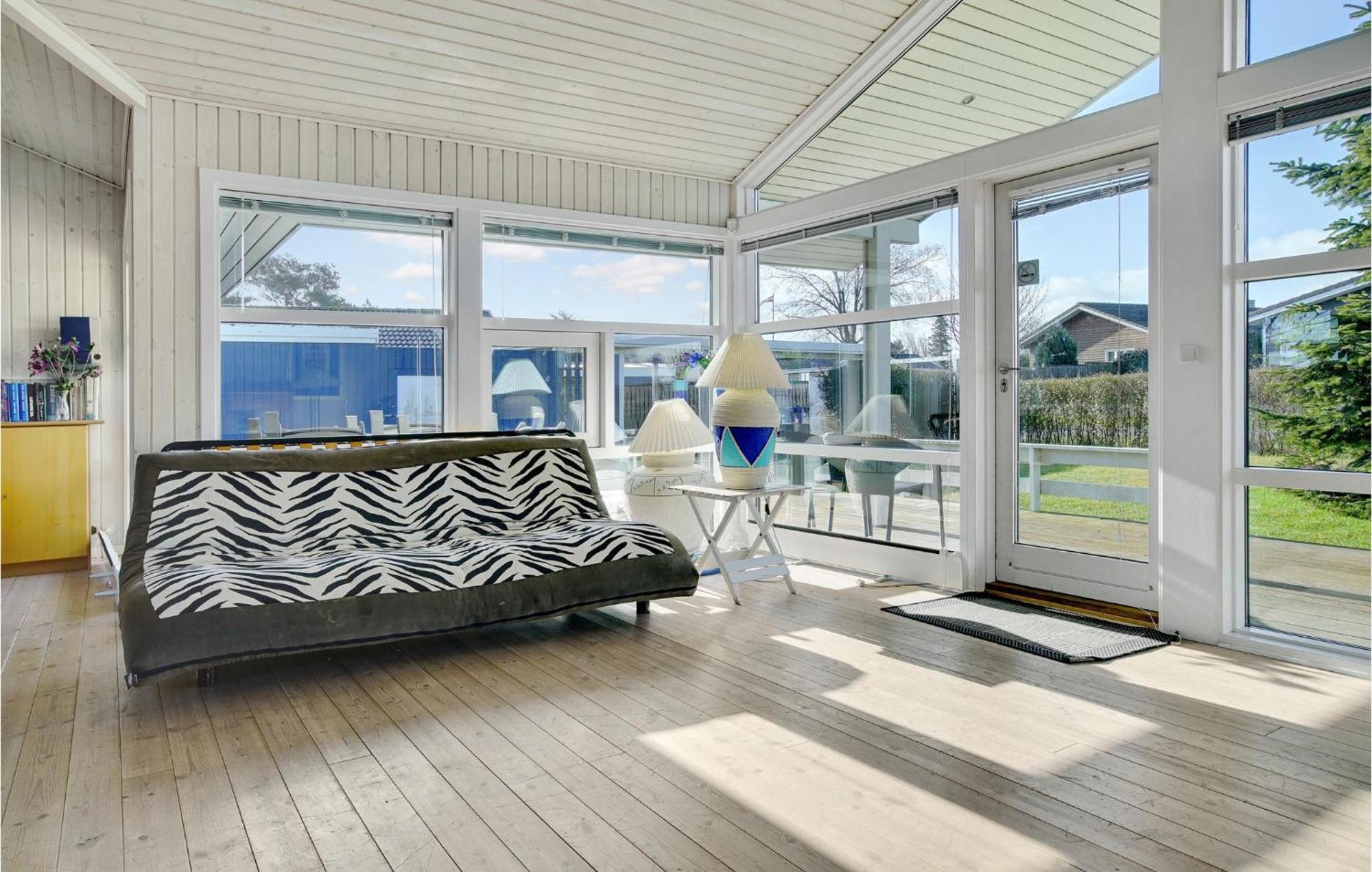 Awesome Home In Stroby With Wifi Buitenkant foto