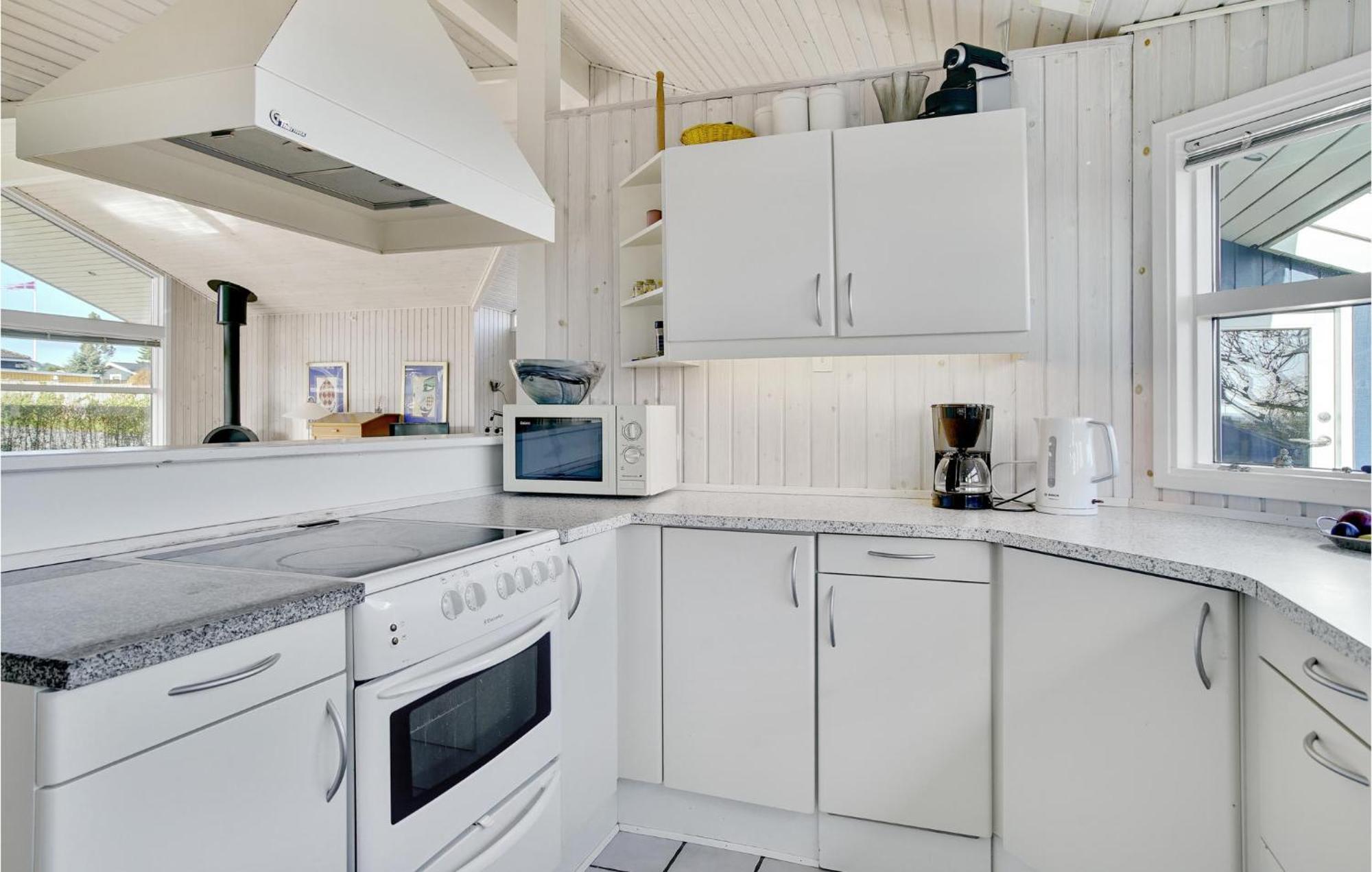Awesome Home In Stroby With Wifi Buitenkant foto